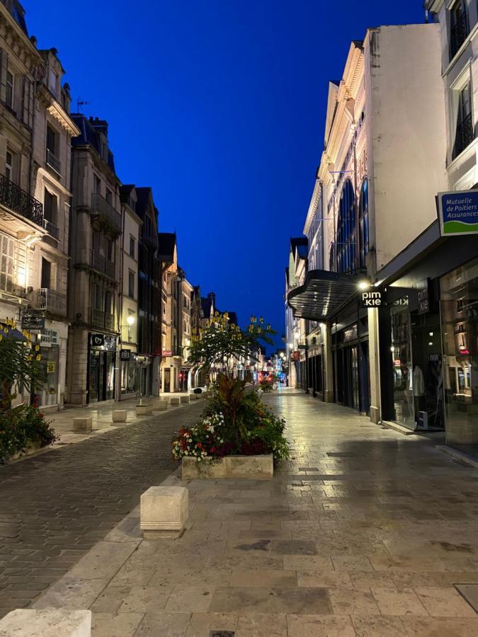 Studio Zola Situe En Plein Centre-Ville De تروي المظهر الخارجي الصورة